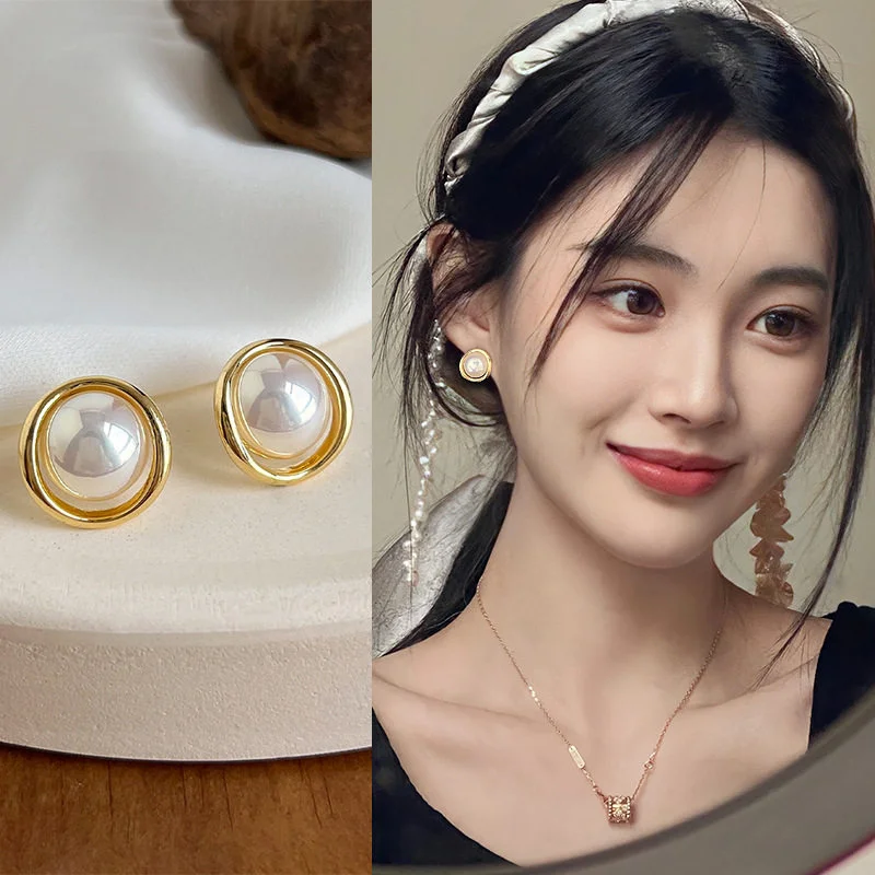 High-grade Circle Pearl Earrings