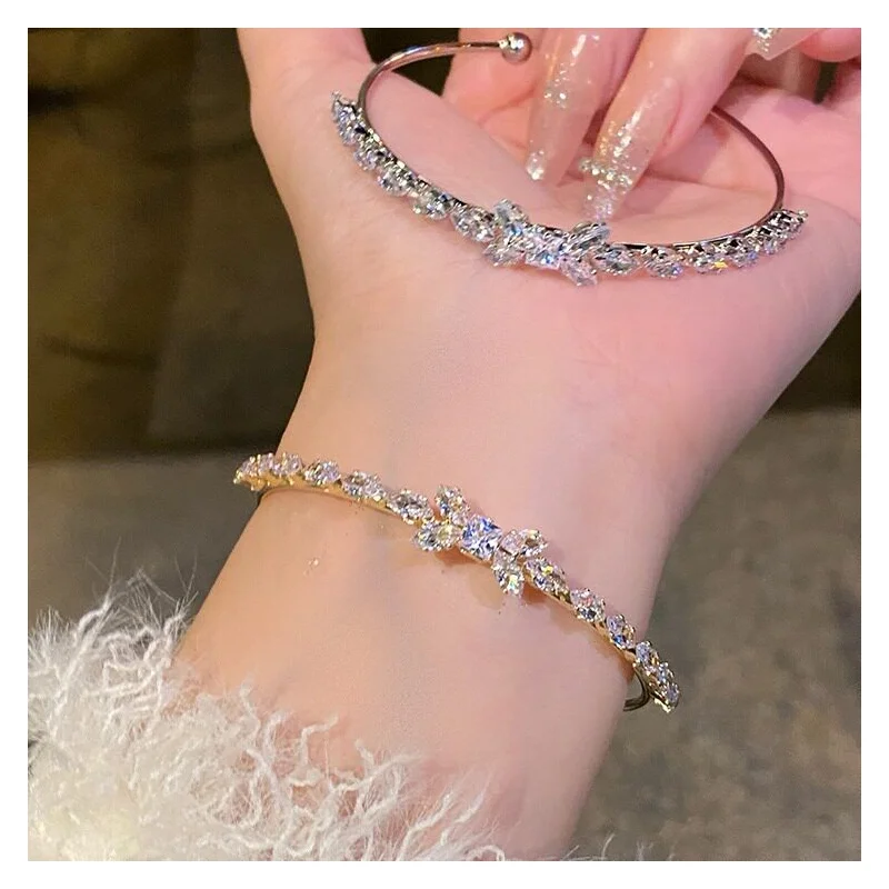 Light Luxury Diamond Flower Bracelet